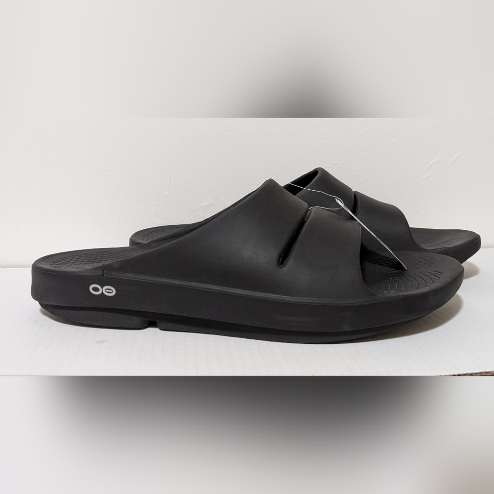 SZ 13 OOFOS | Men's OOahh Recovery Slide Or  (Women's 15 EU 46) - Matte Black